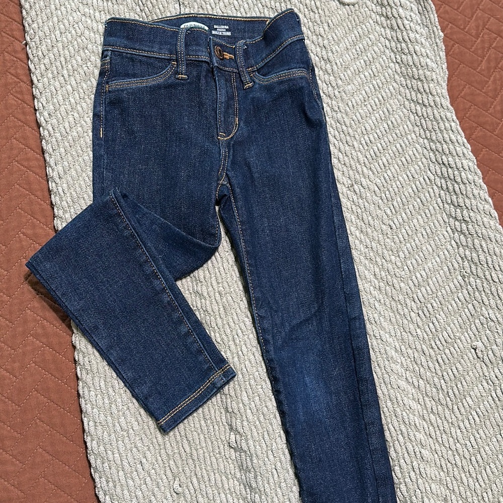 Girls size 6 Old Navy jeggings